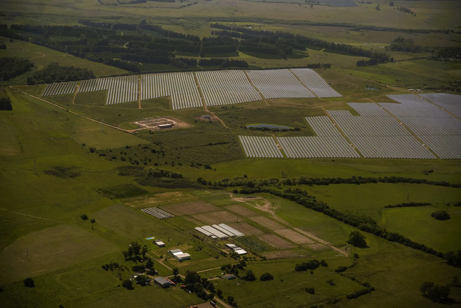 Scenic flight over Salto and Dayman - La Jacinta solar farm near Termas del Dayman, Salto
